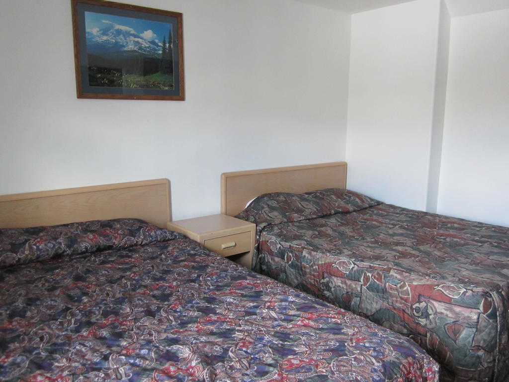 Oasis Hotel Cache Creek Δωμάτιο φωτογραφία
